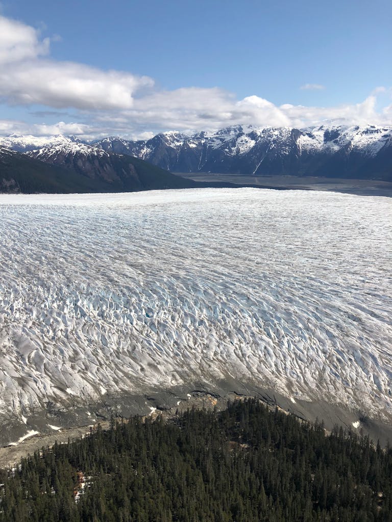 sawyer glacier tour