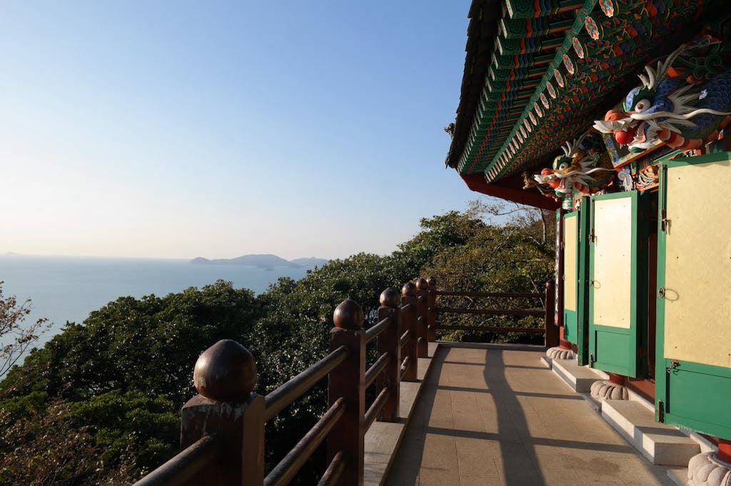 One of the attractions of Yeosu is Hyangiram Temple.